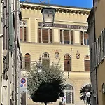 Tolletta 10elode * Arezzo