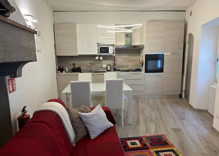 Tolletta 10elode * アレッツォ